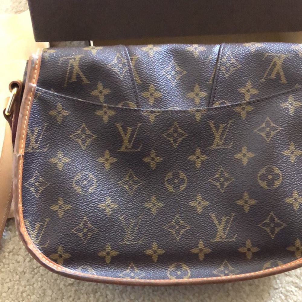Louis Vuitton Menilmontant PM Monogram Strap Bag - Picture 13 of 16